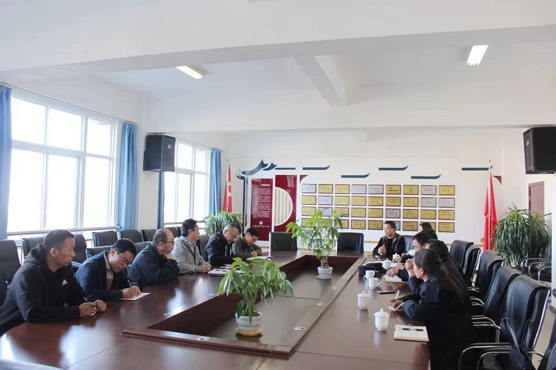 新年伊始,晉寧區(qū)檢察院代理檢察長受聘擔(dān)任昆一中晉寧學(xué)校法治副校長